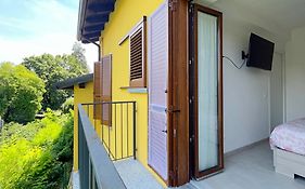 Appartamento con balcone affascinante a Cadorago
