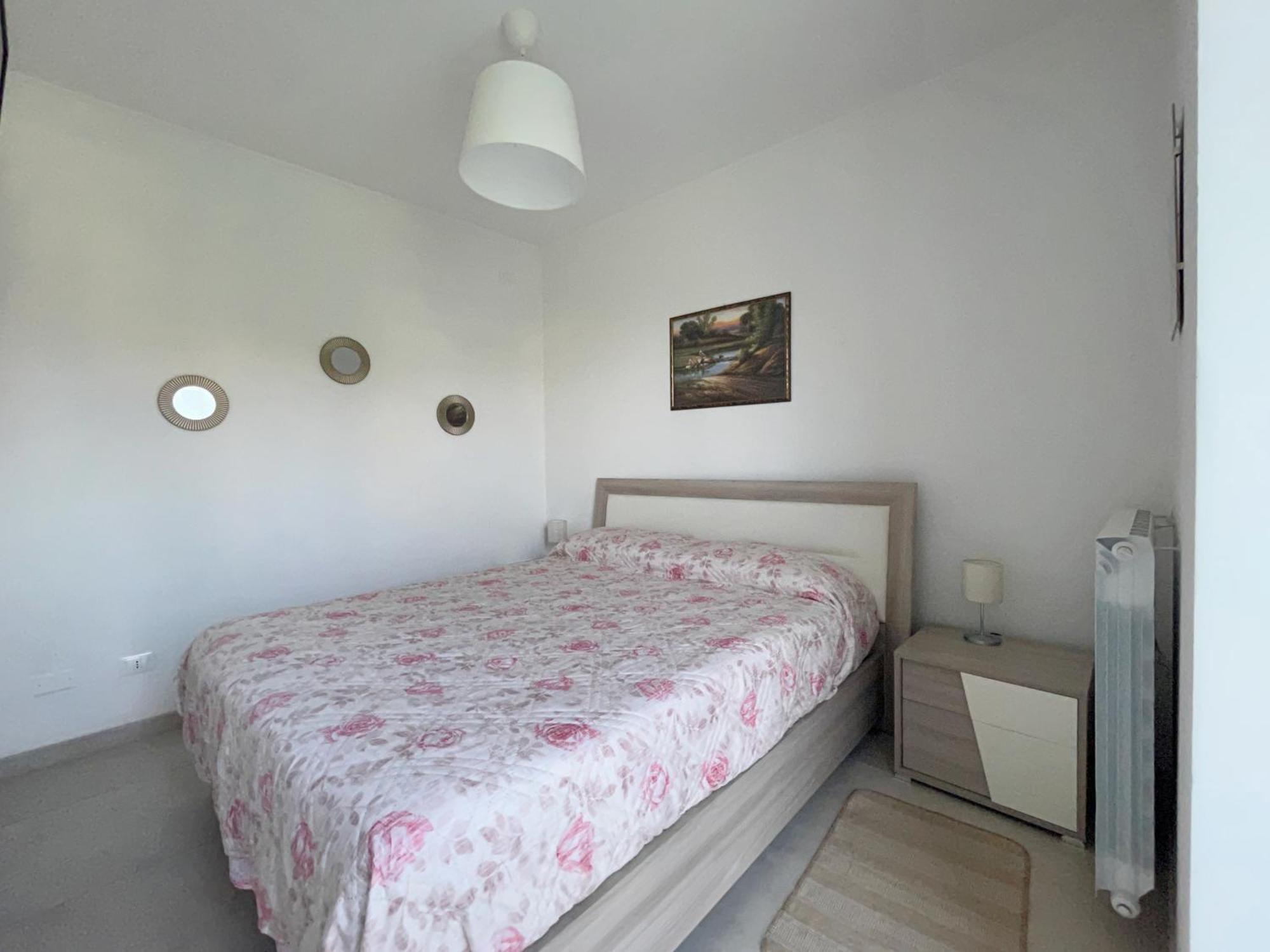 Appartamento con balcone affascinante a Cadorago Fino Mornasco Esterno foto